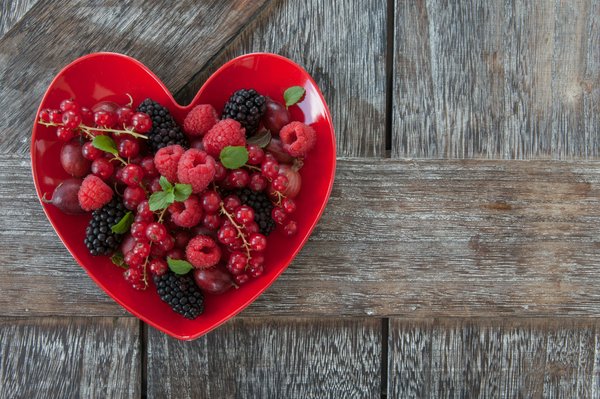 Kann man eine gesunde Version von Käsespätzle mit Vollkornmehl und fettarmem Käse herstellen?